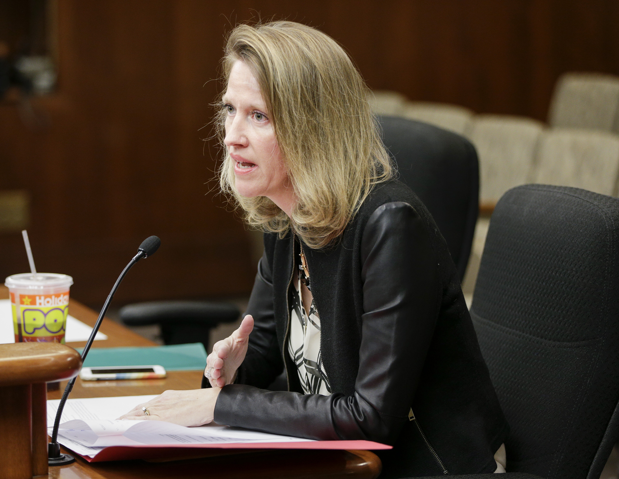 Rep. Sarah Anderson explains provisions of HF602 before the House Education Innovation Policy Committee Feb. 7. Photo by Paul Battaglia