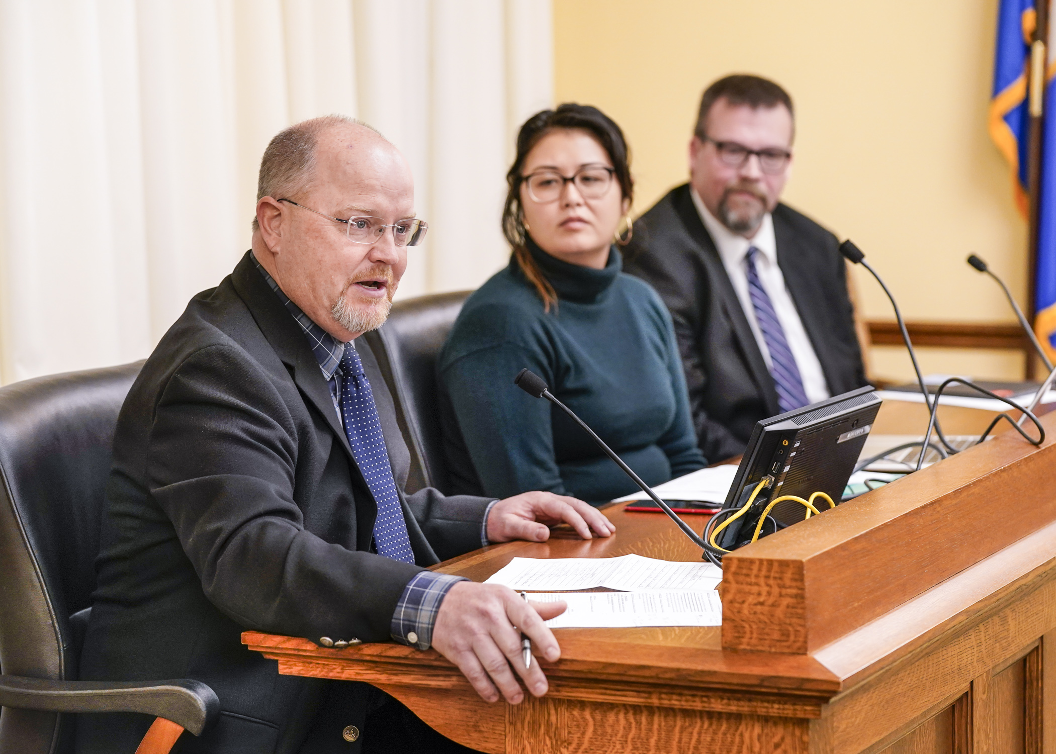 Zumbrota-Mazeppa Schools Superintendent Mike Harvey testifies Feb. 9 before the House Education Finance Committee in support of HF1082, which would increase the funding for career and technical education programs. (Photo by Catherine Davis)