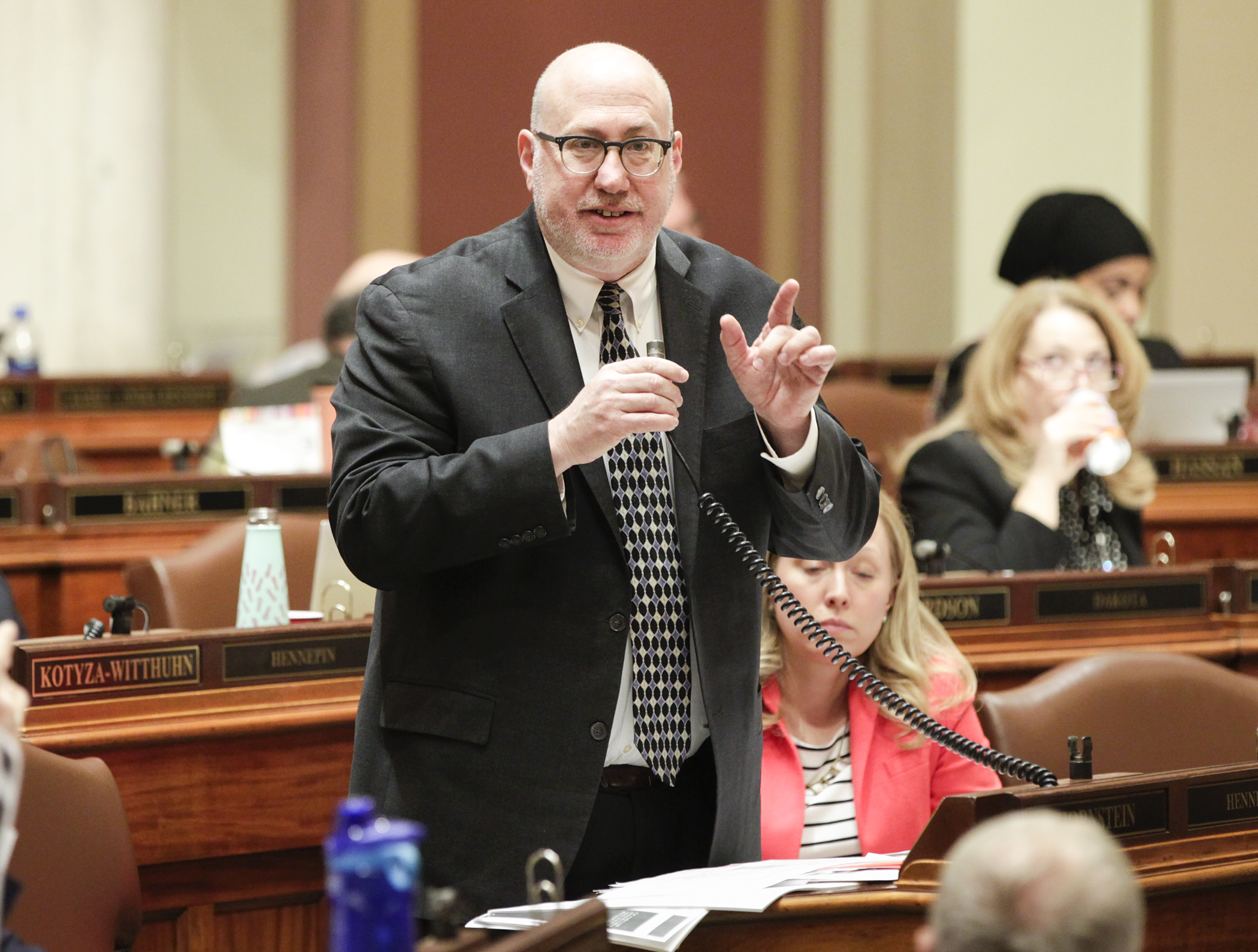 Rep. Frank Hornstein responds to a member question during debate on his bill HF50, the so-called “hands-free” cellphone bill March 18. Photo by Paul Battaglia