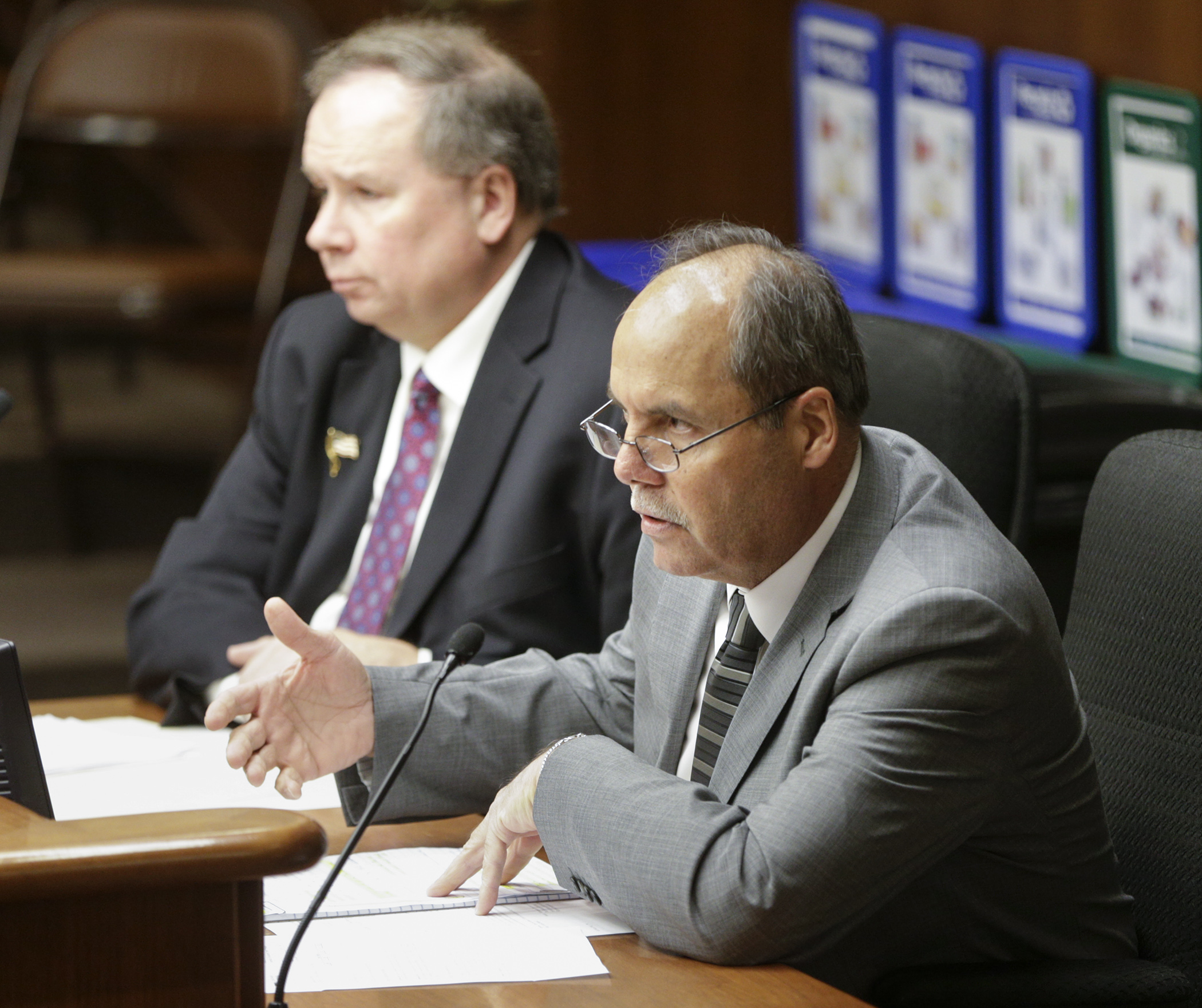 Jon Grell, president of Triple Crown Gaming, testifies March 29 before the House Taxes Committee on HF3384, sponsored by Rep. Jim Knoblach, left. Photo by Paul Battaglia