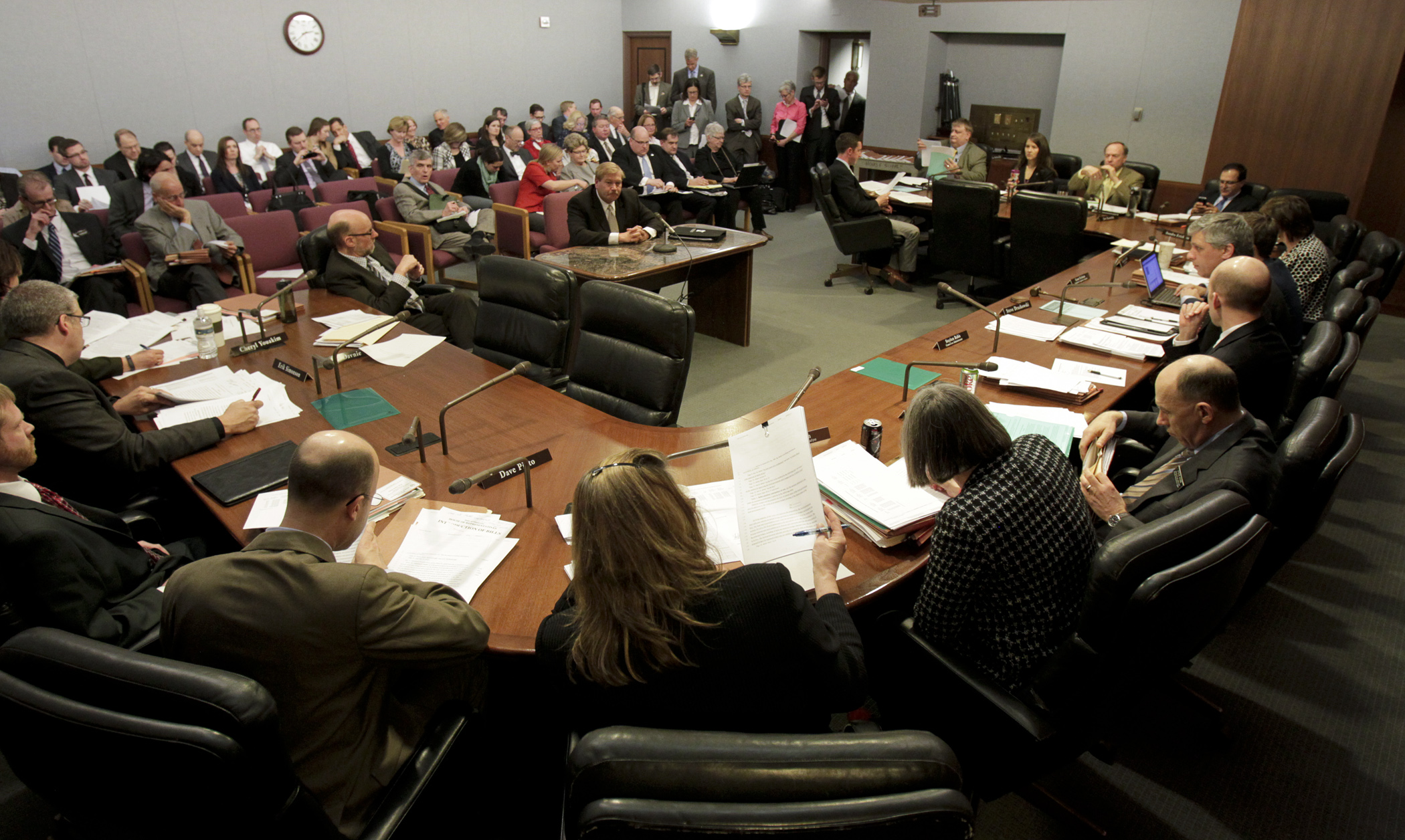 The House Property Tax and Local Government Finance Division continues its April 15 meeting in one of the smaller and more crowded hearing rooms. Photo by Paul Battaglia