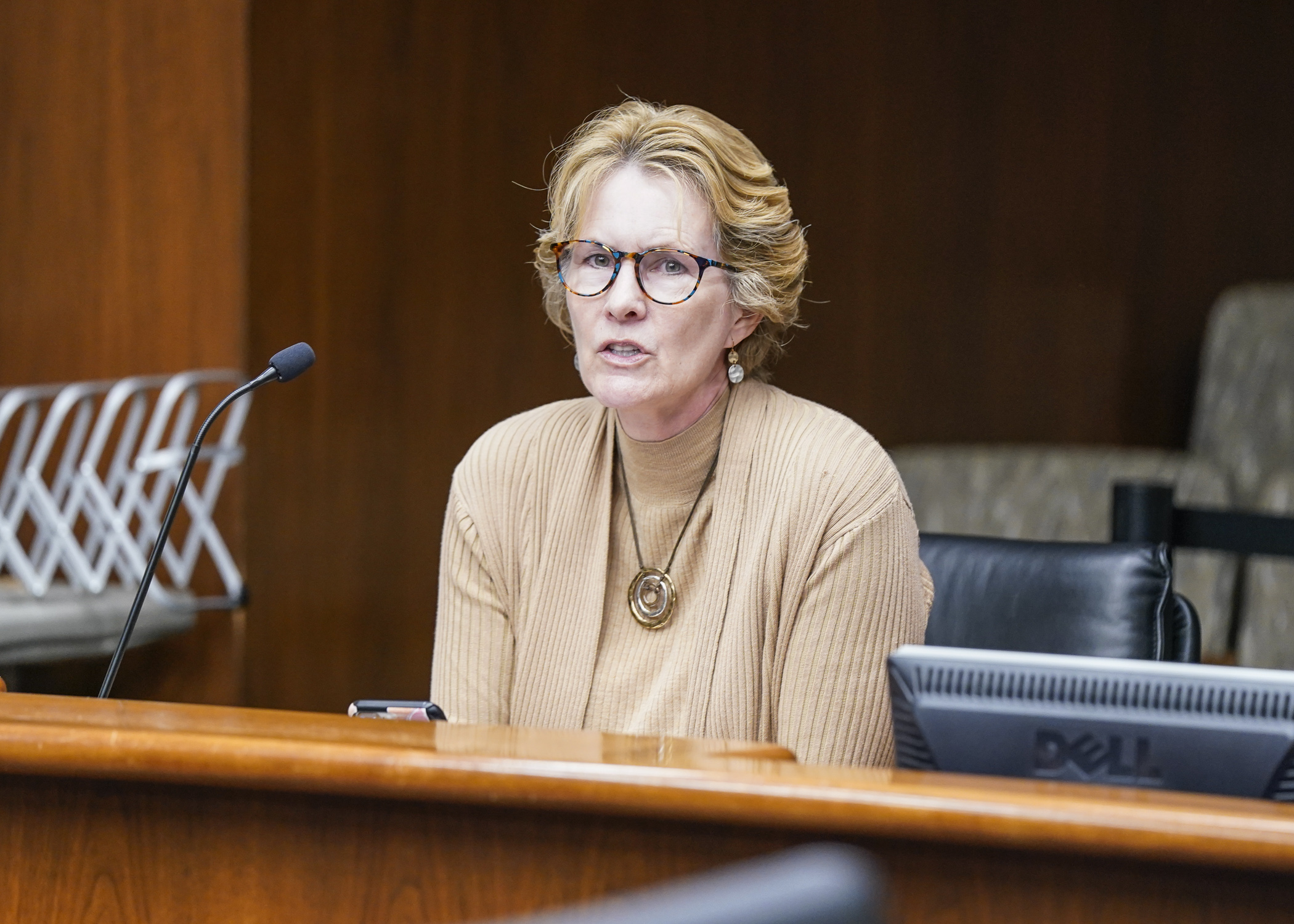 Beth Kadoun, vice president of tax and fiscal policy at the Minnesota Chamber of Commerce, testifies in the House Taxes Committee April 11 against HF442, a bill to modify individual income tax provisions. (Photo by Catherine Davis)