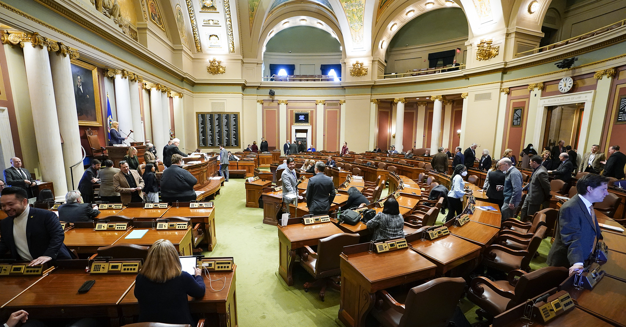 House Speaker Melissa Hortman (DFL-Brooklyn Park) gavels to order the April 19 floor session as the House returns from its Easter/Passover break. (Photo by Paul Battaglia)