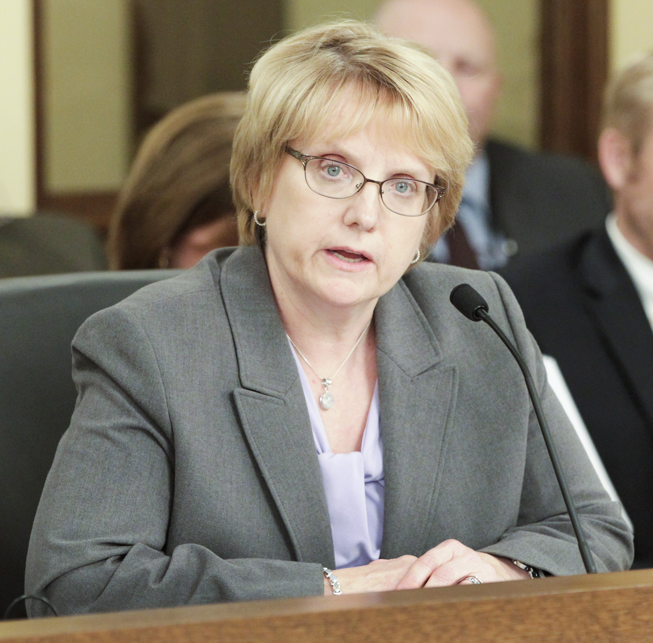 Minnesota Supreme Court Chief Justice Lori Skjerven Gildea is the first sitting chief judge to testify before a conference committee as she speaks at the Judiciary and Public Safety Conference Committee April 20 to urge the members to fully fund the judiciary’s budget request. Photo by Paul Battaglia